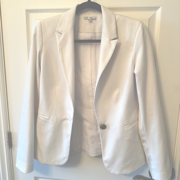 White blazer - Picture 3 of 4